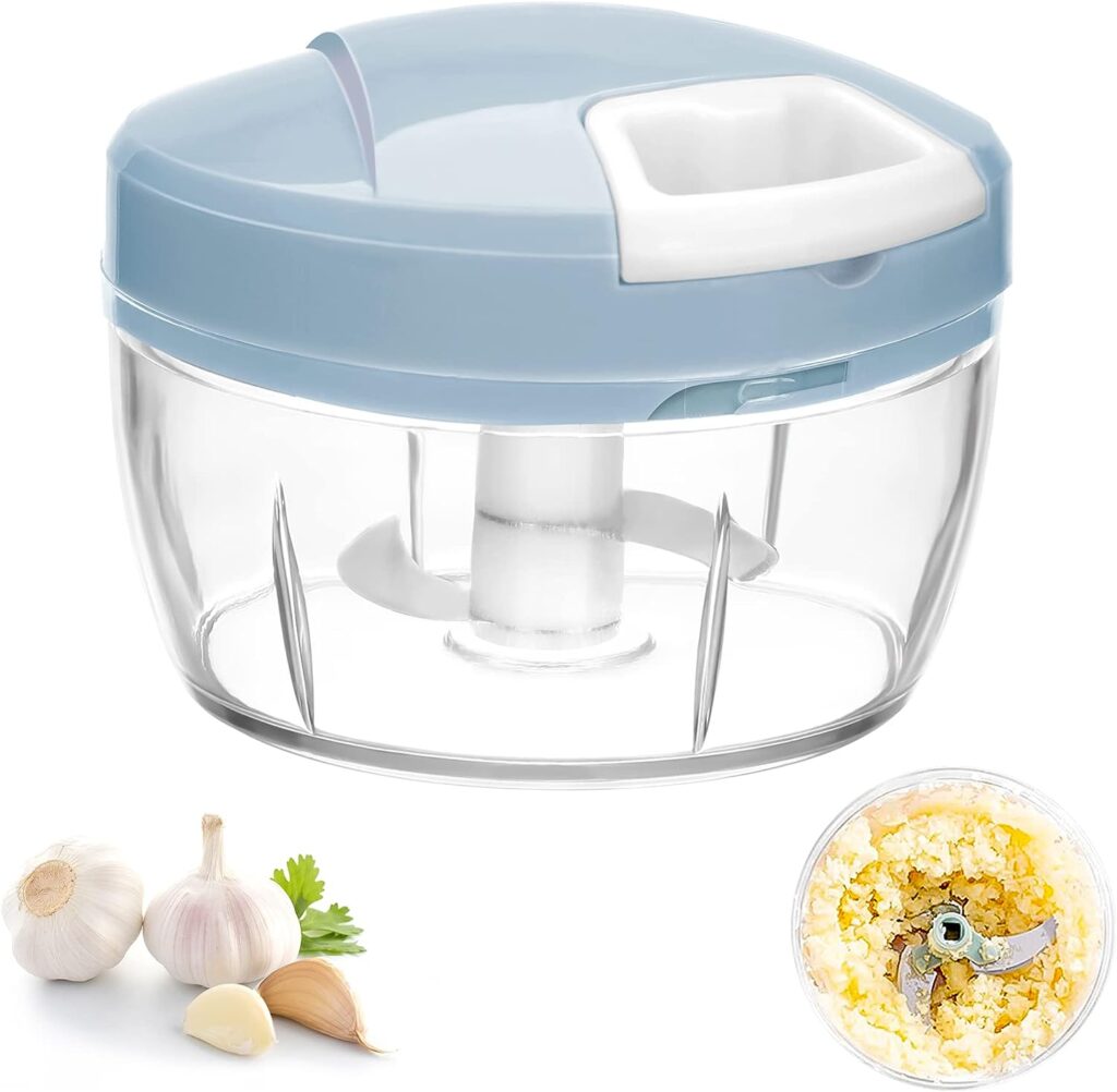 Onion Cutter Manual Vegetable Slicer Garlic Cutter 5 Seconds Mini Chopper Multi Chopper for Vegetables Fruit Onions Nuts Garlic Baby Food 200 ml Random Colour