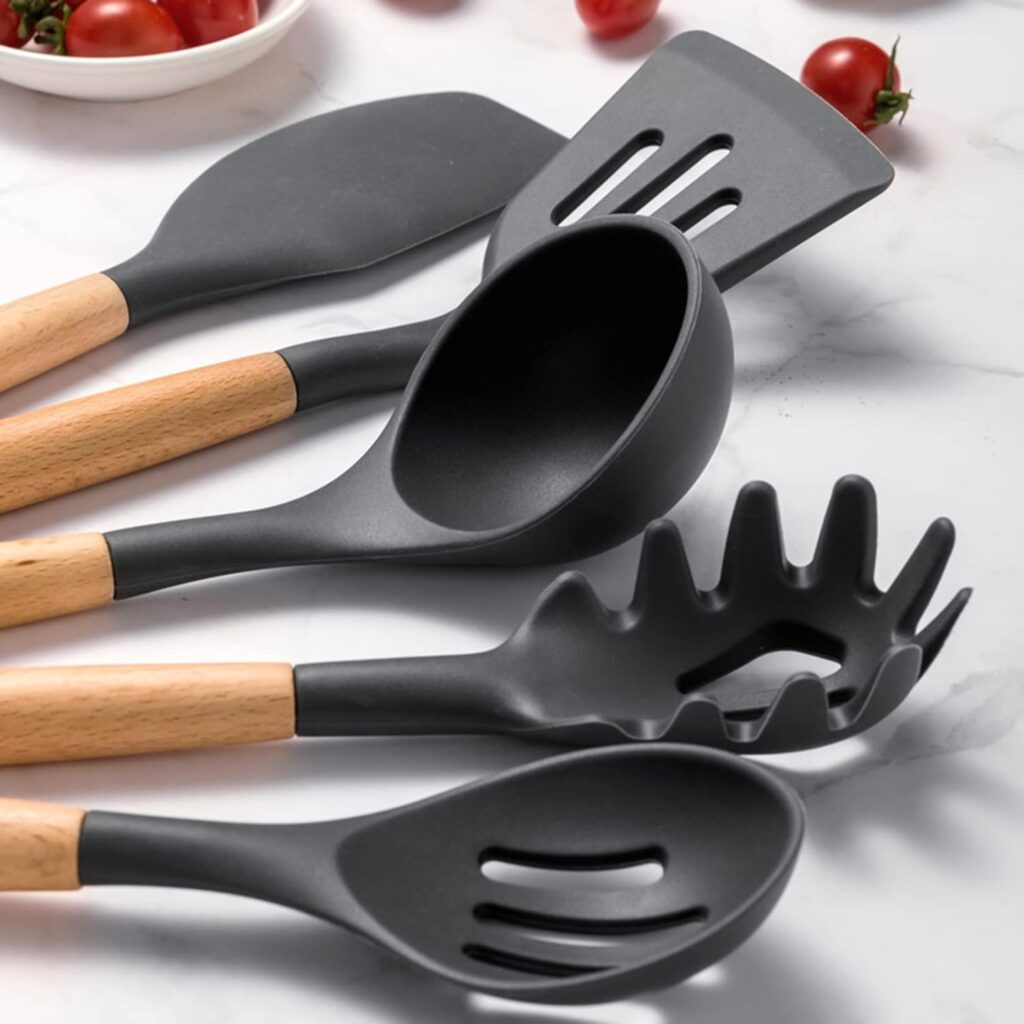 Kitchen Utensil Set, Silicone Cooking Spoon, Kitchen Utensils Set, BPA-Free, FDA Heat-Resistant Wooden Handles, Cooking Tool, Silicone Turner, Spatula, Spoon for Non-Stick Cookware - 12 Pieces